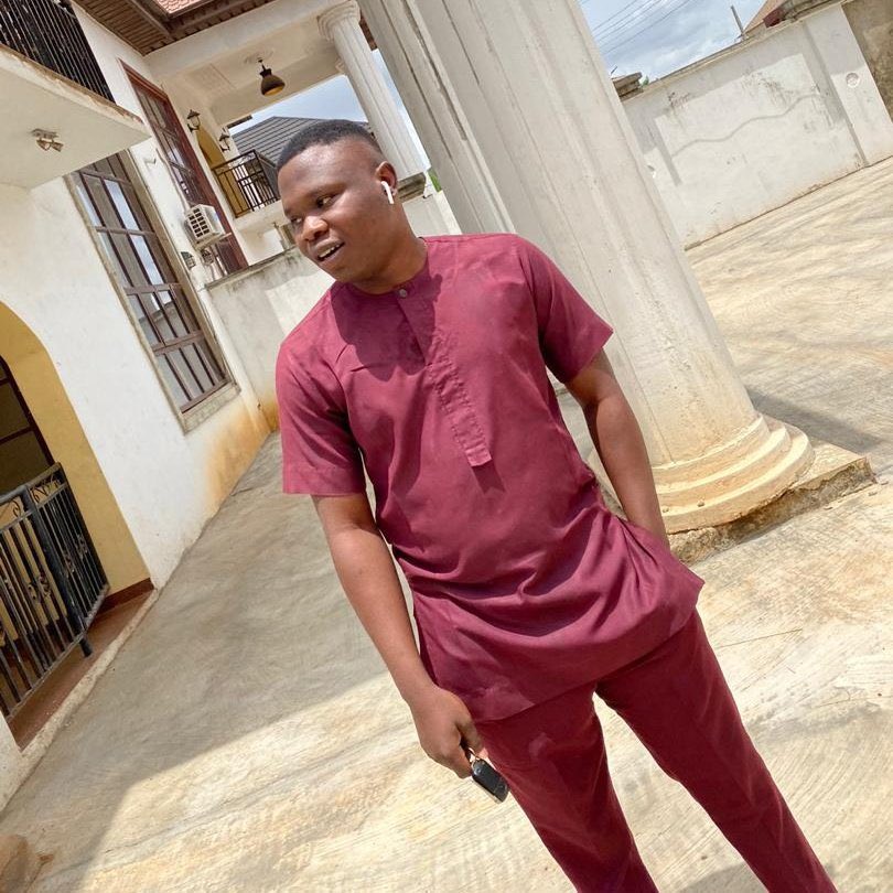 Happy birthday my guy  <a href="/vetoxyl/">Raymun Fossoway</a> 

You made me lose 1 million naira on crypto in Jan 2018 (XRP)

I will never forget you—-Abi Shey nah forgive 🤔😂😂😂