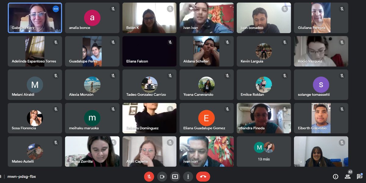 guillecherner's tweet photo. El curso de #CapacitacionLaboral en Marketing Digital, tuvo un inicio con una gran participación. Es otra de las propuestas de #EmpleosDigitales que desde @_SantaFeCapital, con @SantaFeTrabajo y el @MinTrabajoAR llevamos adelante para la formación profesional de los santafesinos. https://t.co/5kTxrLLYP7
