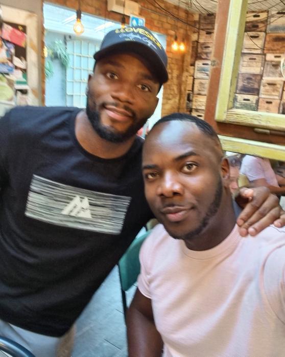 AAnt26's tweet photo. Good to catch up with bro Welterweight World Champion @Leon_edwardsmma today! Setting the levels for Brum! #LookAtHimNow #Erdington #BirminghamLegend ๐ฅ https://t.co/9kX291mtcB