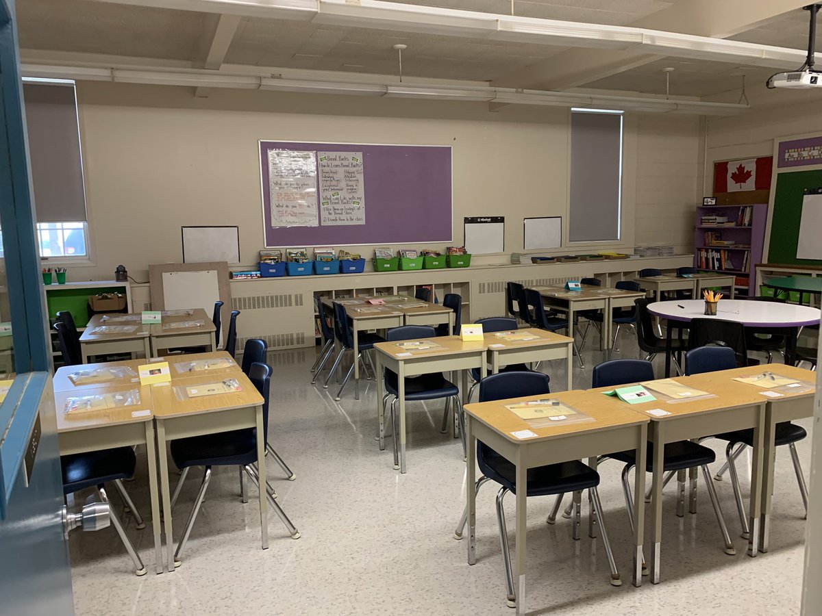 MosaCentral's tweet photo. Mosa is ready to welcome back all of our wonderful students today! We are ready for a great year ahead of us! 💜💛 https://t.co/8VlGpzG8UC