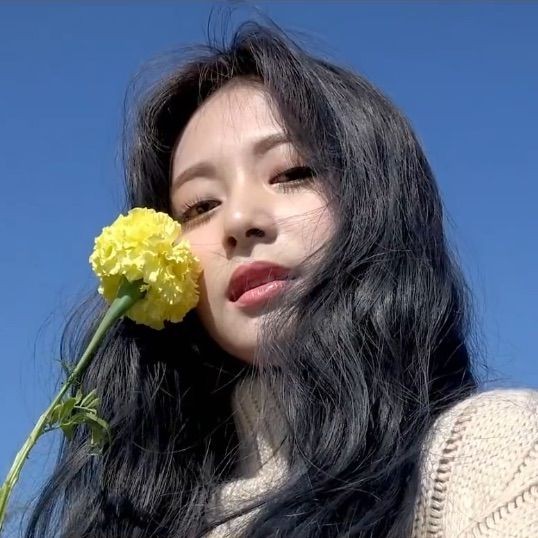 castcal_'s tweet photo. 💛🌿 https://t.co/kK6FodhQYa