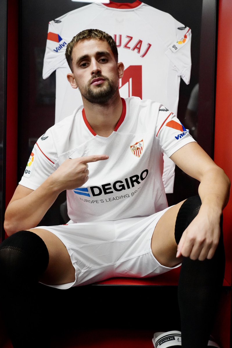 SevillaFC's tweet photo. 📸 1️⃣1️⃣ https://t.co/sY7C4NUub8