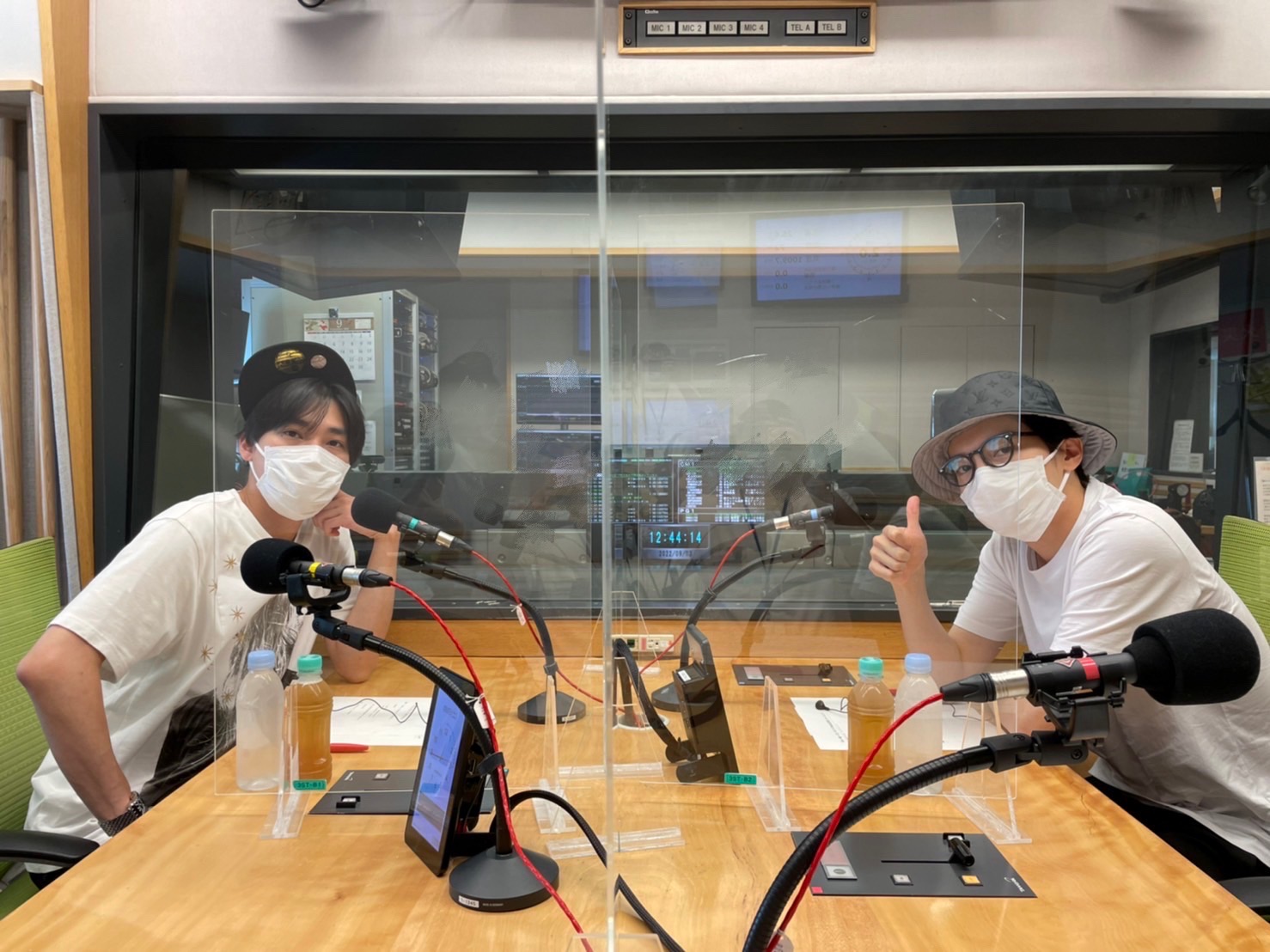 FcDU8Z5aUAM44AS?format=jpg&name=large