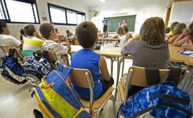 RadioMariaSpain's tweet photo. En España, #CONCAPA denuncia la persecución a la asignatura de #Religión y lamenta la subida de los precios este curso https://t.co/XmTEmox7qA