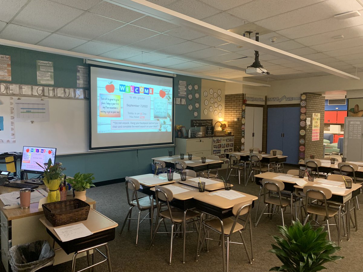 Mrs. Schreck tweet media