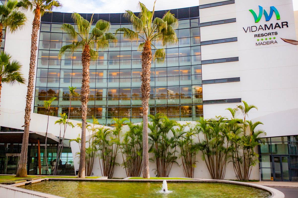 Fancy a free holiday to Madeira, Portugal for 2 people? Well it's giveaway time! 🥳🇵🇹
📍5* Vidamar Resort 
🍝Half board (exclud. drinks)

To enter: 
-  Follow us on twitter.
- Like this tweet. 
- Retweet this.
- Tag 2 friends below.  

*T&amp;CS apply.
UK only. 
18+ 
Ends 07/10*