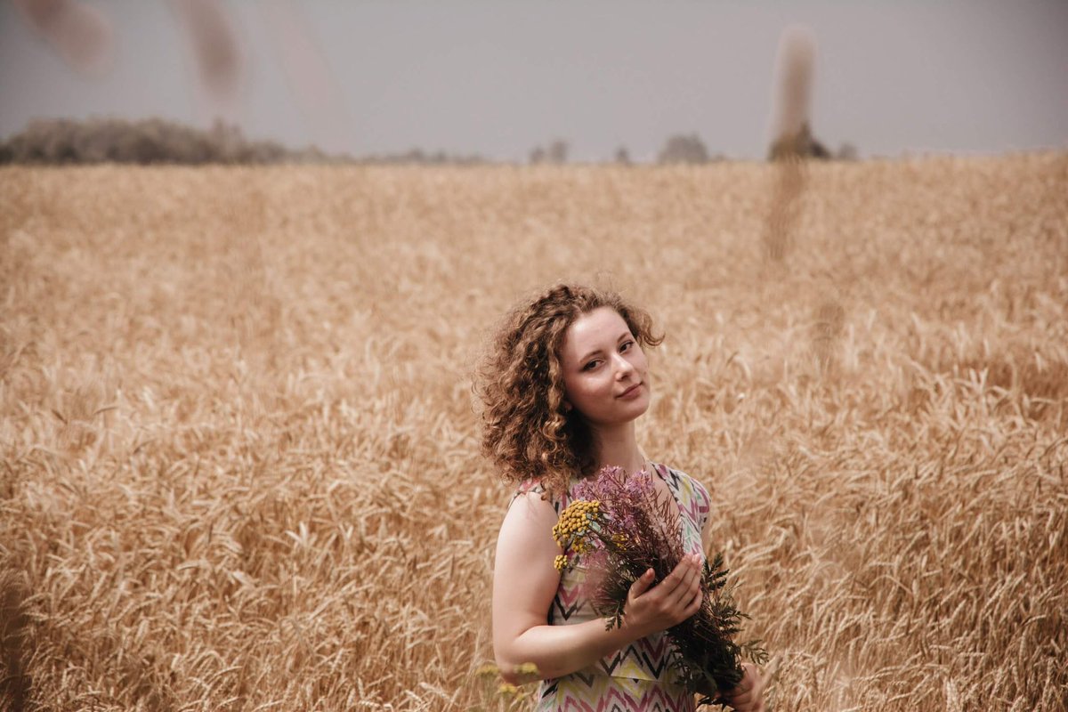 Это беларуска Марина Санкевич. Ей 28 лет. Сегодня ей дали 7 лет колонии за комментарии в телеграме.