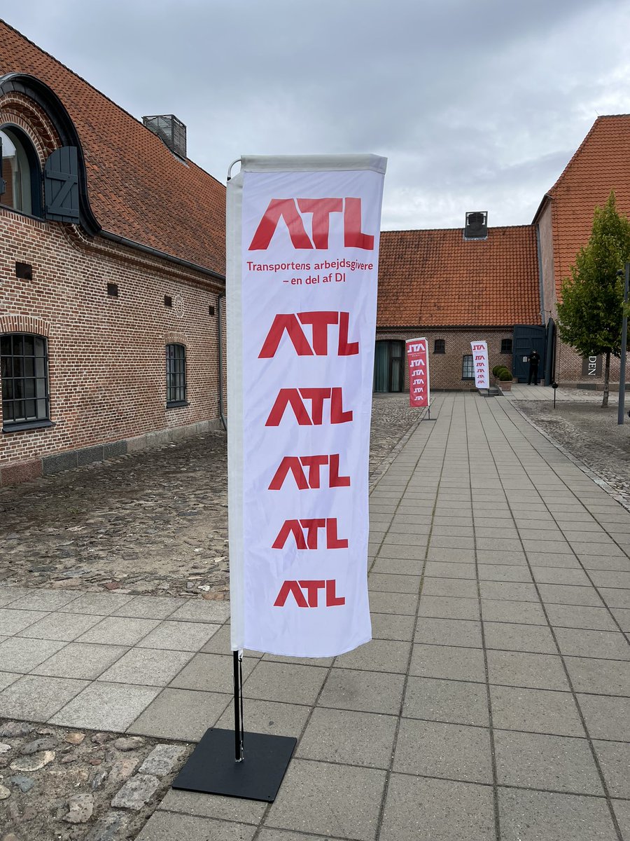 Klar til paneldebat på ATLs årsmøde hvor jeg sammen med <a href="/LauritzenK/">Karsten Lauritzen</a> og <a href="/jeppe_juul/">Jeppe Juul</a> skal drøfte grøn omstilling af den tunge transport. <a href="/DrivkraftDK/">Drivkraft Danmark</a> medlemmer er klar til at levere #dkpol