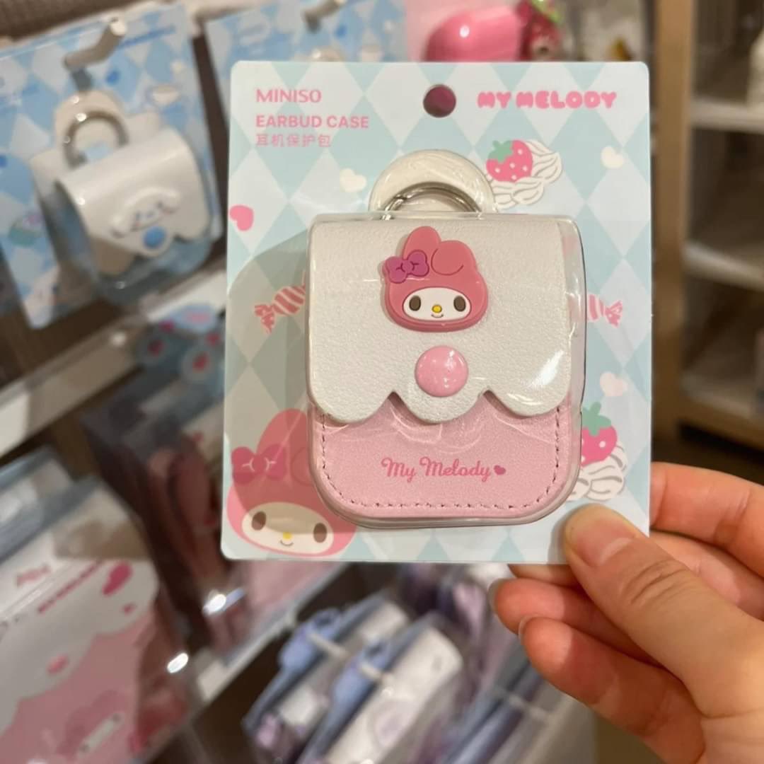 prepy23's tweet photo. ➰เปิดพรี #sanrio

🫶🏼กระเป๋าหนังใส่airpods
มีรุ่น 1/2/pro นะคะ
ขนาด 1/2 5x3x6 cm.
ขนาด pro 6x3x6 cm.

➰ราคาชิ้นละ250฿ มัดจำ150฿
ค่าส่ง40฿
➰ปิดรับวันที่10/09รอสินค้า15-30วัน
#ตลาดนัดsanrio #sanrioxminiso #ตลาดนัดซานริโอ้ #พรีออเดอร์จีน #พรีออร์เดอร์เกาหลี #พรี #พรีsanrio https://t.co/6eVwTRxHc3