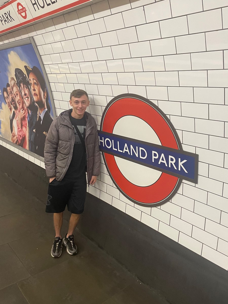 PeopleShapingP3's tweet photo. Had a great time taking one of our Peer Reviewers all the way down to London to visit @RugbyPortobello and take a look at their amazing studio, watch this space for some new music from our resident Dj! 🎧🎹🎤 #p3charity #peerreviewing https://t.co/vVwMxGvEyb