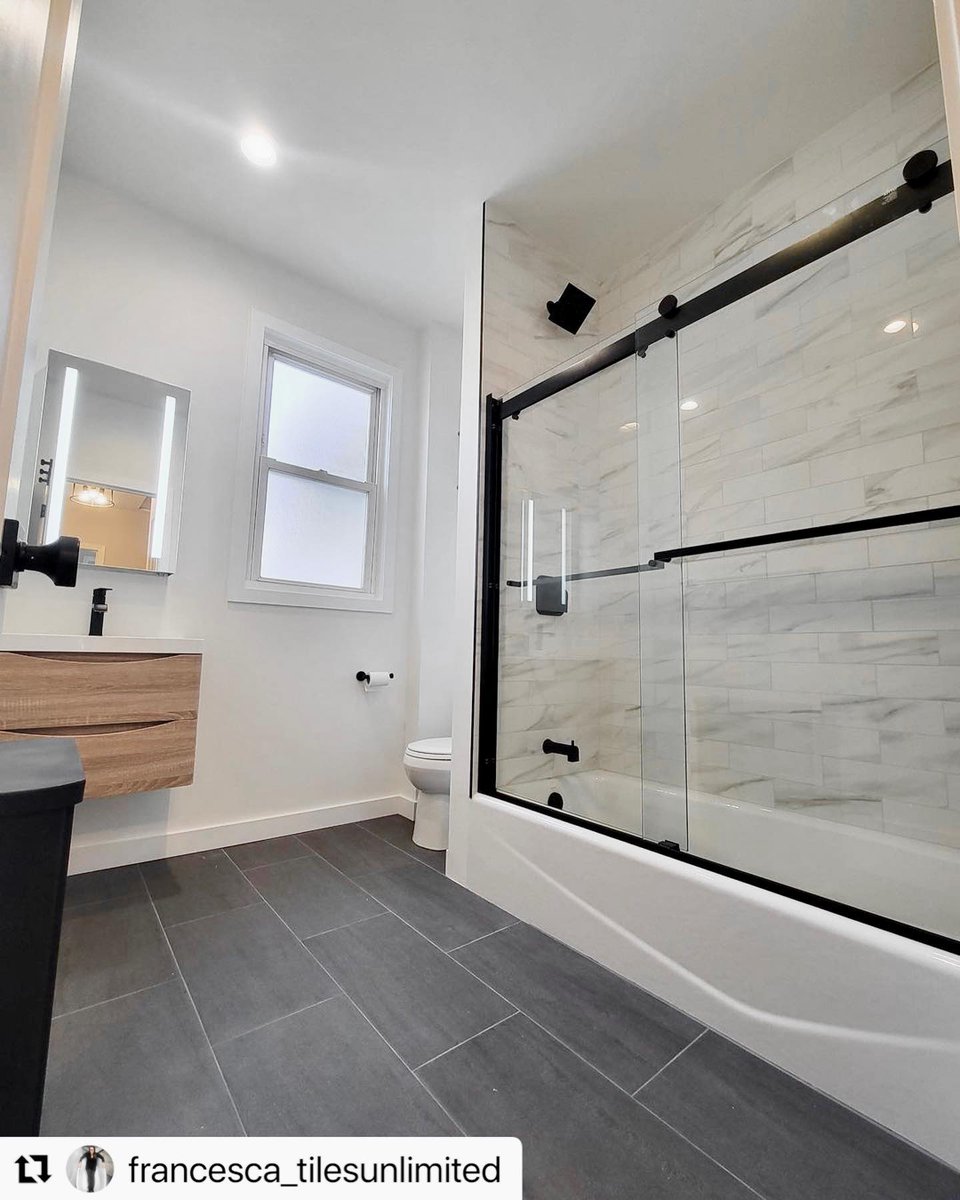 SofiaCabinets's tweet photo. Create a #lighting plan that is as efficient as it is flattering ๐ก Shown in this newly renovated #bathroom is our #Pharos Collection, single door #LED medicine cabinet in a 6000K color temperature. Thanks of our friends at @TilesUnlimited . #sofiamedicinecabinets https://t.co/0L6Zftv0IW