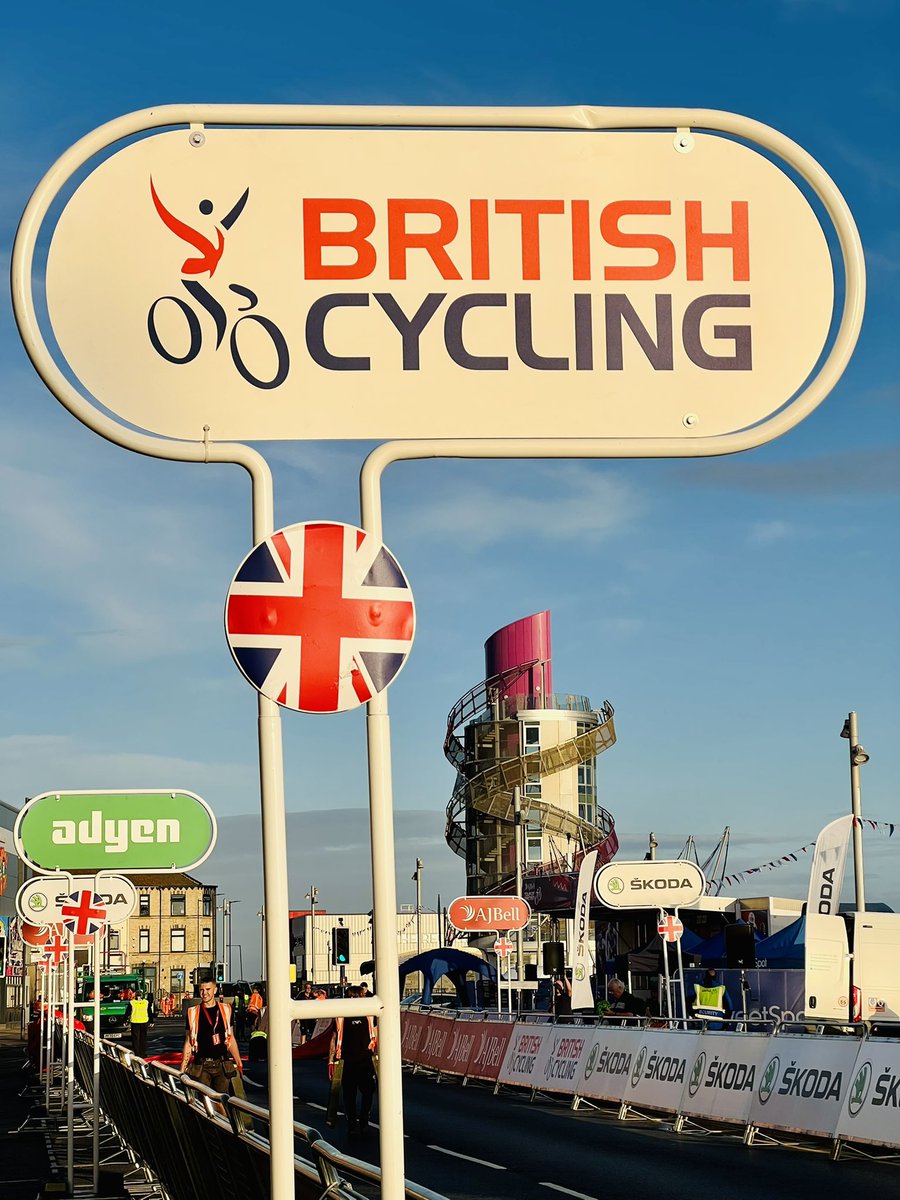 gman586's tweet photo. What a beautiful morning on Redcar beach looking good for Stage 4 of The Tour of Britain https://t.co/06oXiGLw0s