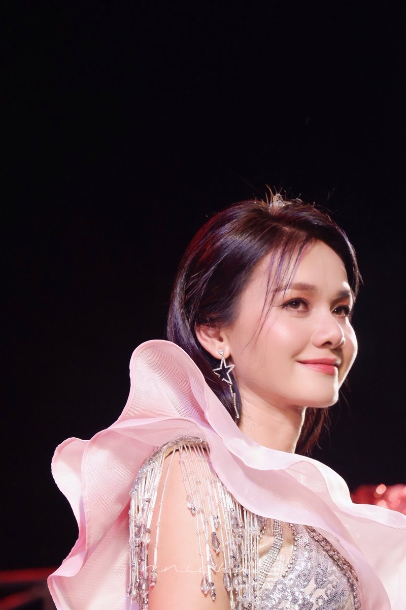 Mnk_fffy's tweet photo. มันเป็นรอยยิ้มที่ทำให้ละลายทุกครั้งที่ดู🤏🏻🤍#ต่ายอรทัย https://t.co/J563ryINQx