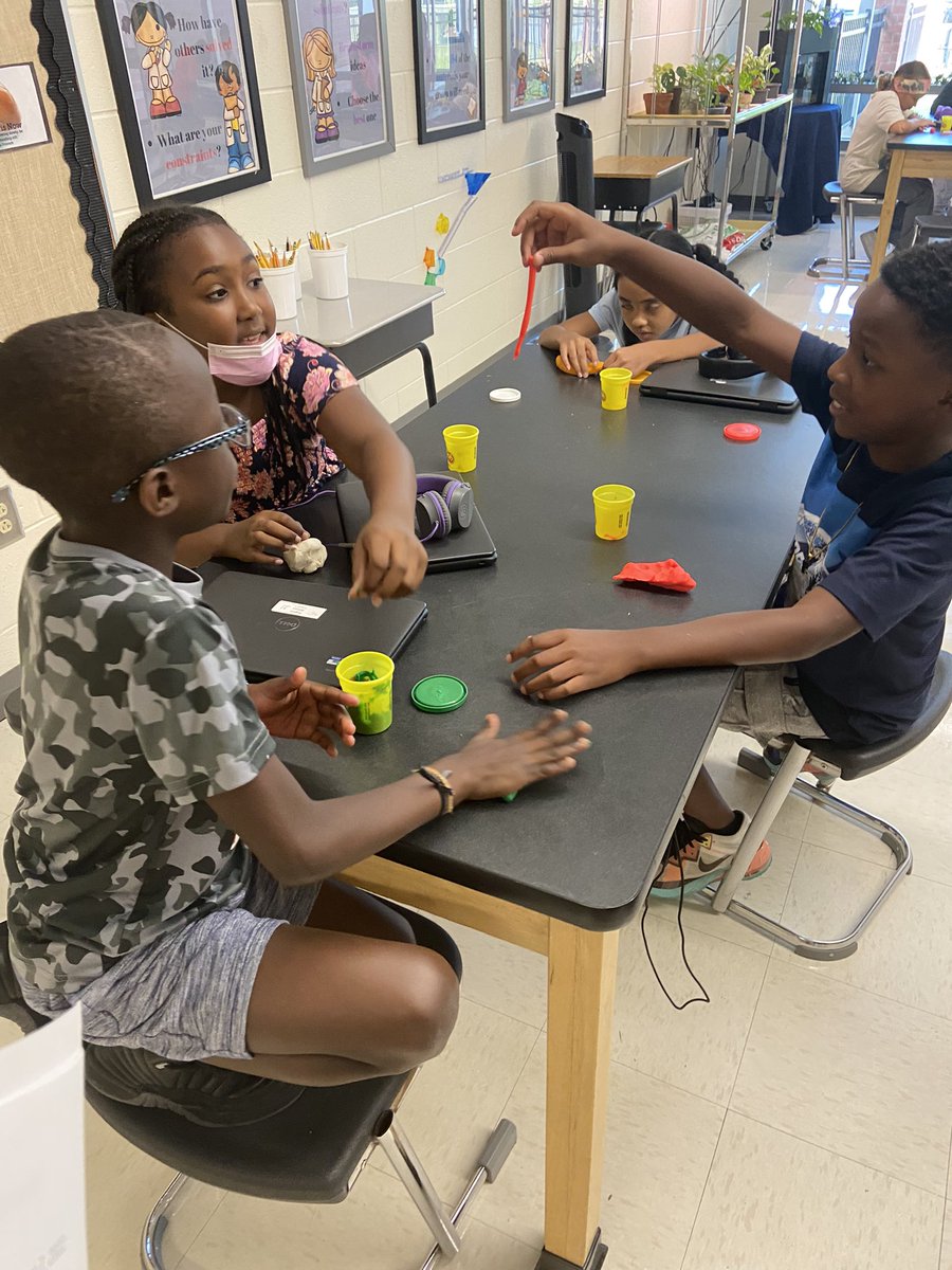 mrswatson20182's tweet photo. #extendedplanning @LakeCarolina1 means extended learning for all! While our teachers engaged in extra planning our students had creative opportunities with our awesome RA team! Boat building, vacation planning, book tasting, music playing, and more! https://t.co/V4Tl1rTgHZ