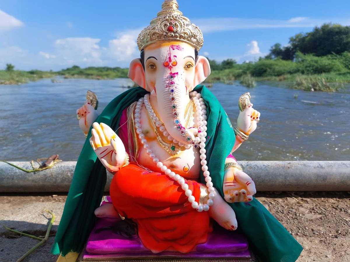 stmpv_'s tweet photo. संत तुकाराम महाराज प्राथमिक विद्यालयामधील गणपती विसर्जन 🙏✨
#GanpatiVisarjan #GaneshUtsav #GanpatiMiravnuk #STMPV #AStepTowardsBrightFuture https://t.co/dQJzvpeylZ