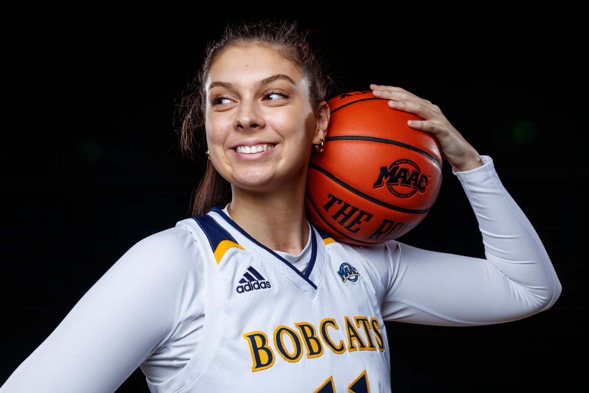 Our very own @Catttalmeida recently wrote an essay that was published within Quinnipiac Magazine on her perspective on the cultivation of female leadership and its impact on her life personally!

READ 📖 loom.ly/a3l8sjA

#BobcatNation