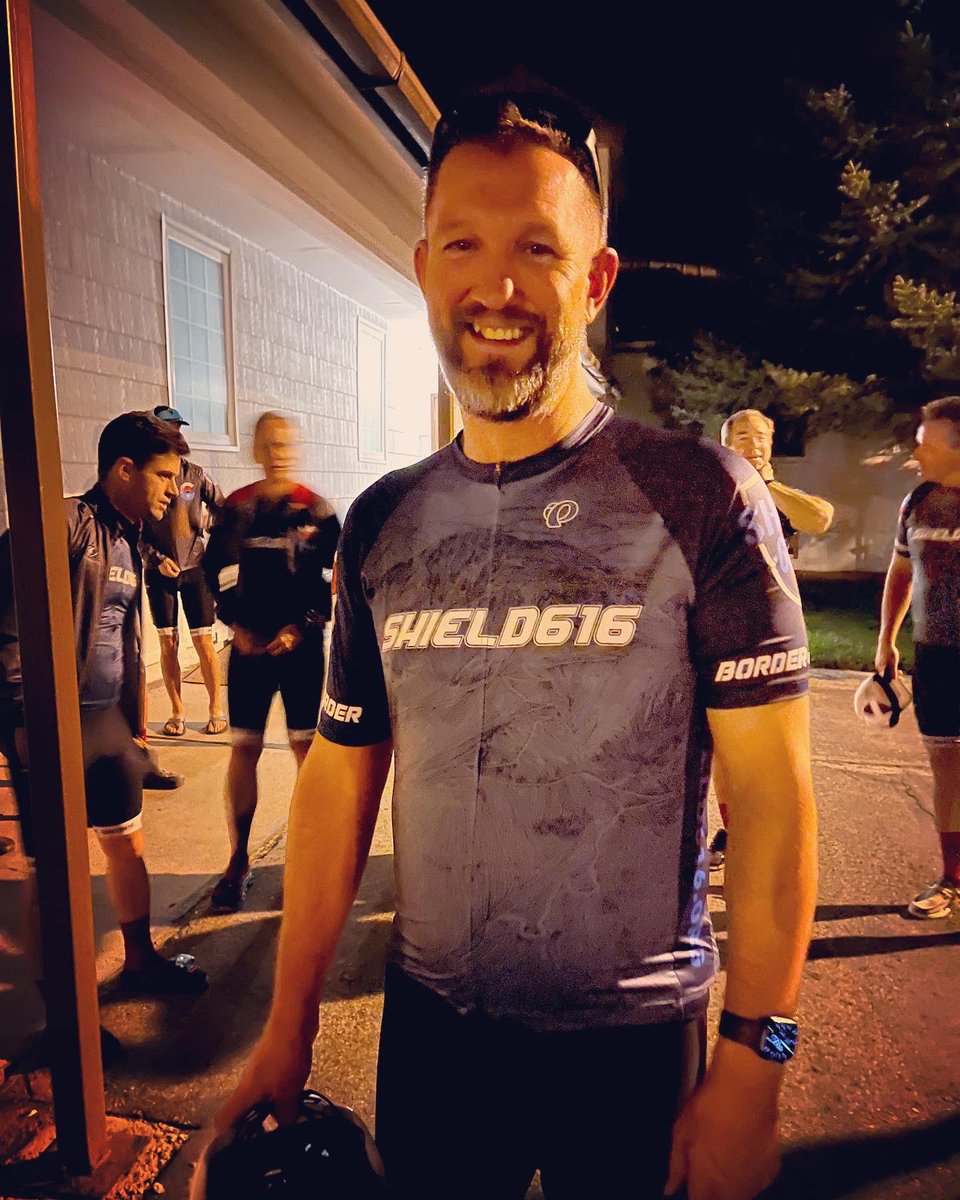 GrandCoSheriff's tweet photo. 🎉🚴♂️Please join us in cheering on Undersheriff Schafer & Lieutenant Rauch as they ride with the @Shield616_ Border to Border bike ride today, 9/7 from the Utah Border to Hayden (107.1 miles/5,400 elevation gain)! We believe in you guys!💙
➡️https://t.co/H0IR7FI35X
#Shield616 https://t.co/Rzwn29Bte0