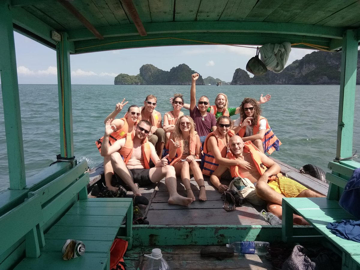 dongduecostay's tweet photo. DWS in Lan Ha bay https://t.co/C3a9zzssNq
