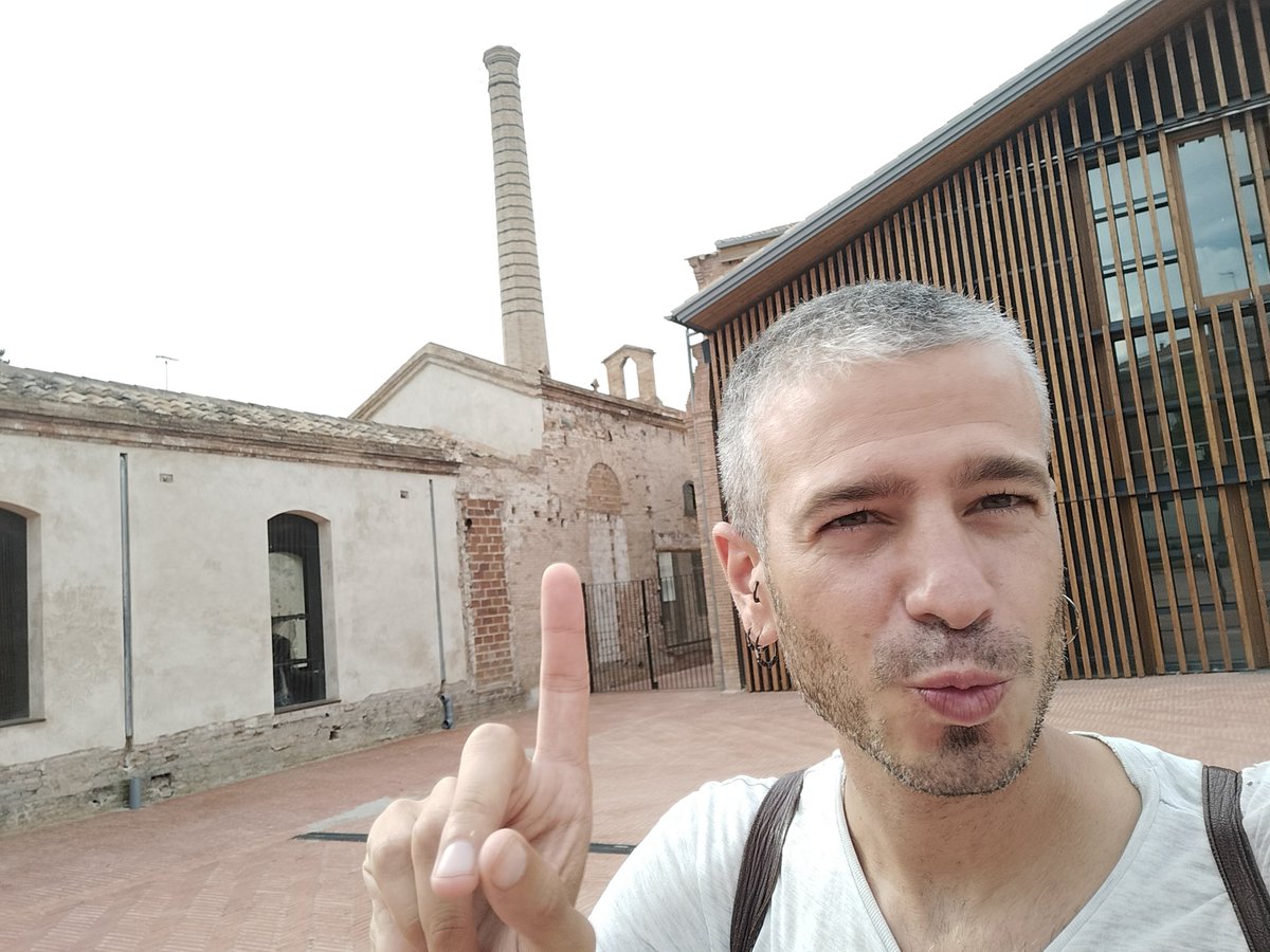anderzurimendi's tweet photo. Turisme pastiser-industrial per Santa Pepa! #Vallesos https://t.co/IxeDWOYgfQ