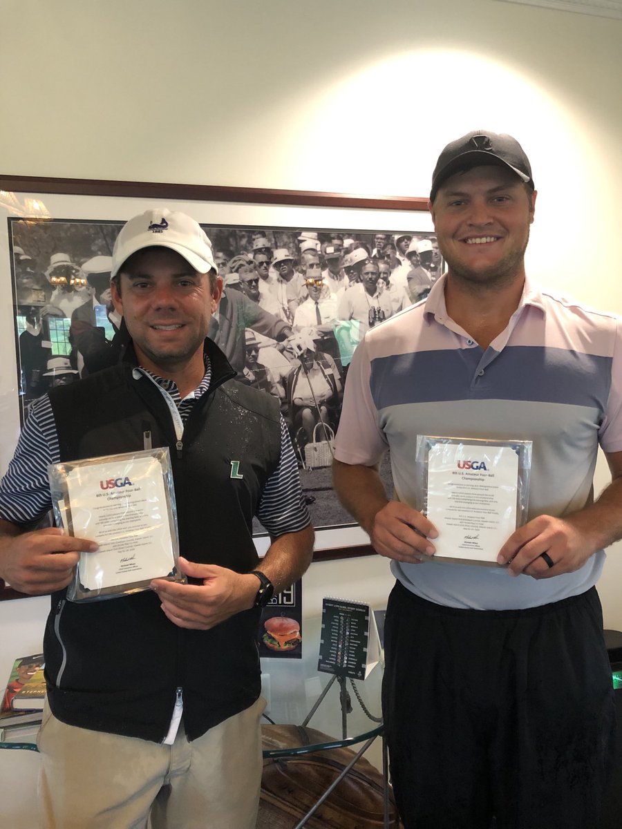 Loyola Golf tweet media