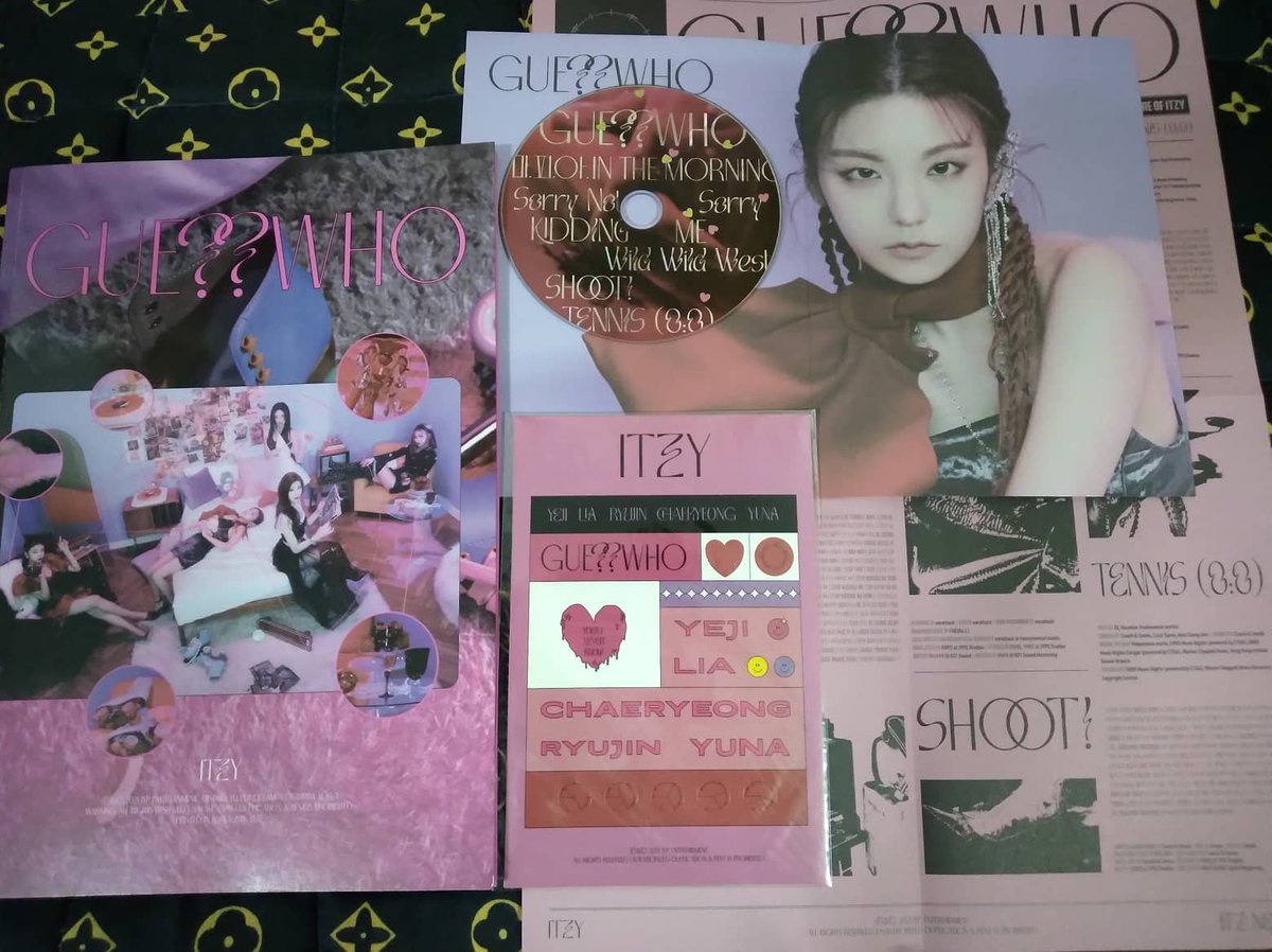 JulyBIGwinsmich's tweet photo. My 6 albums came safely today!🥰Very secured ang package! Accommodating and approachable ng mga admins dito 💚💚 Thank you 
@renDvousPH for the fast and very smooth transaction! Thank you for the official merch inclusions and freebies. More budols to come!!  🫶🫶 #we_rendezvoused https://t.co/ZDNBRuKIDz