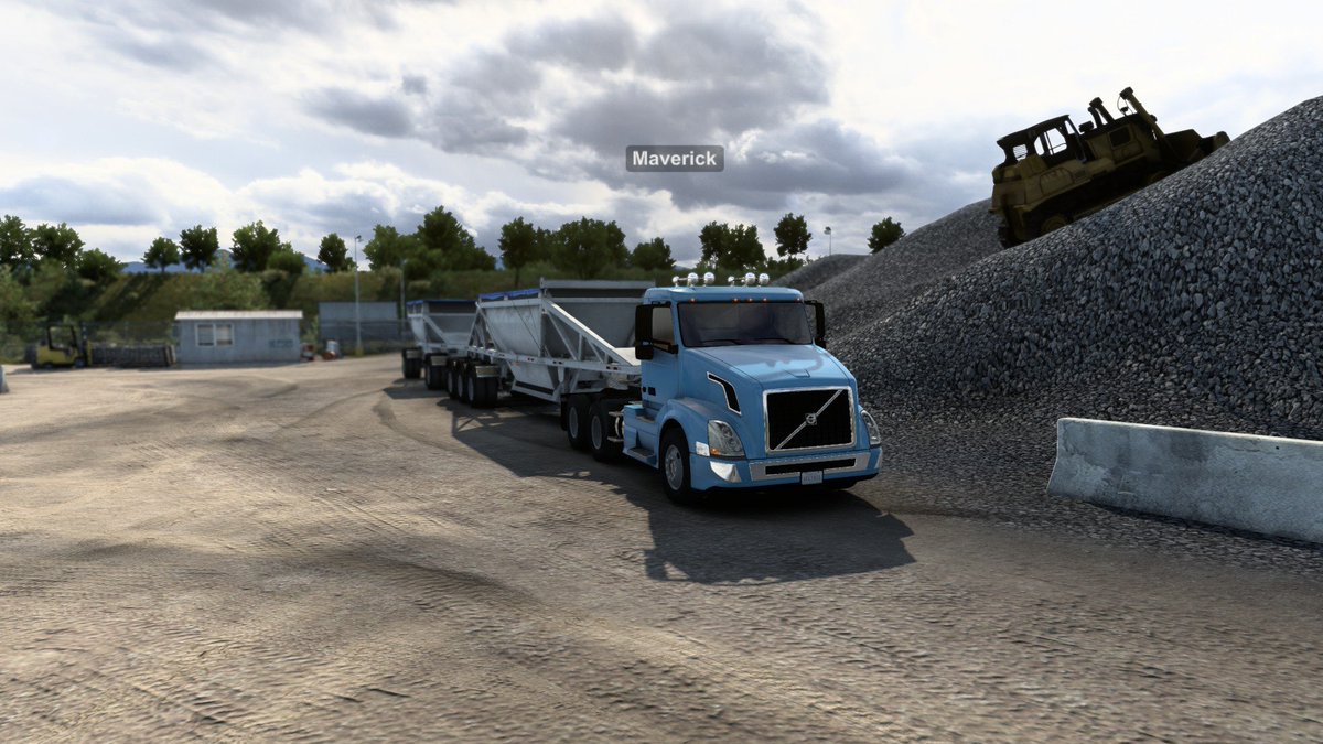 FamiliarForce's tweet photo. 3 drivers off due to sickness and holiday but yet 2 drivers still shifted 54 tonnes of diesel 226 miles and 62 tonnes of Limestone 388 miles

Total mileage 1,228 
Total tonnage 232 

Well done lads 🤙
#KingsOfTheRoad 
#ATS #AmericanTruckSimulator 
#twitchstreamer #TwitchAffliate https://t.co/mCiQG2DcQV