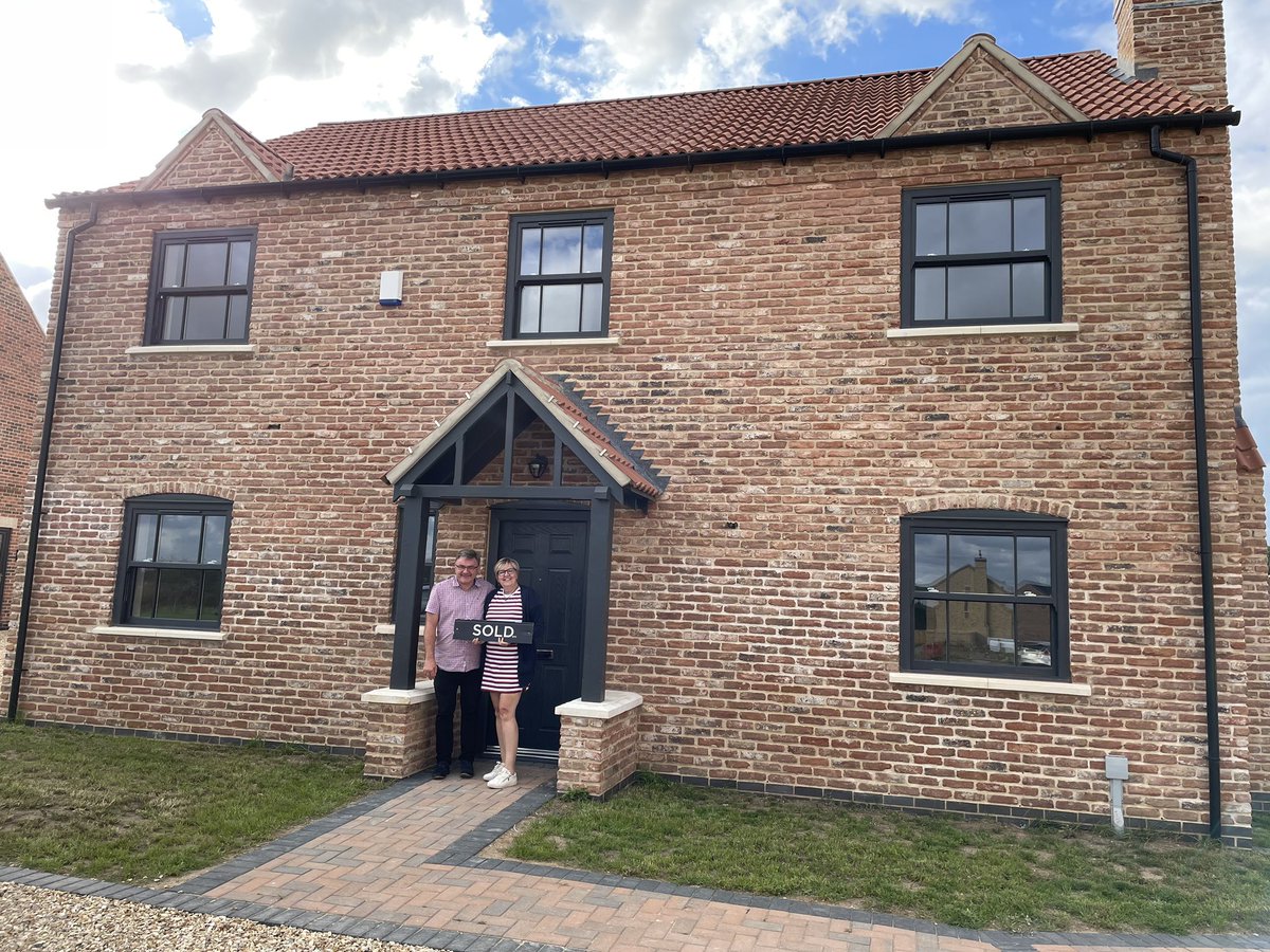 500milerider's tweet photo. New home ready for retirement….eventually. Thanks to @NewburyBS for helping us along #newhome #packingboxes #happydays https://t.co/nJEISTsZn0