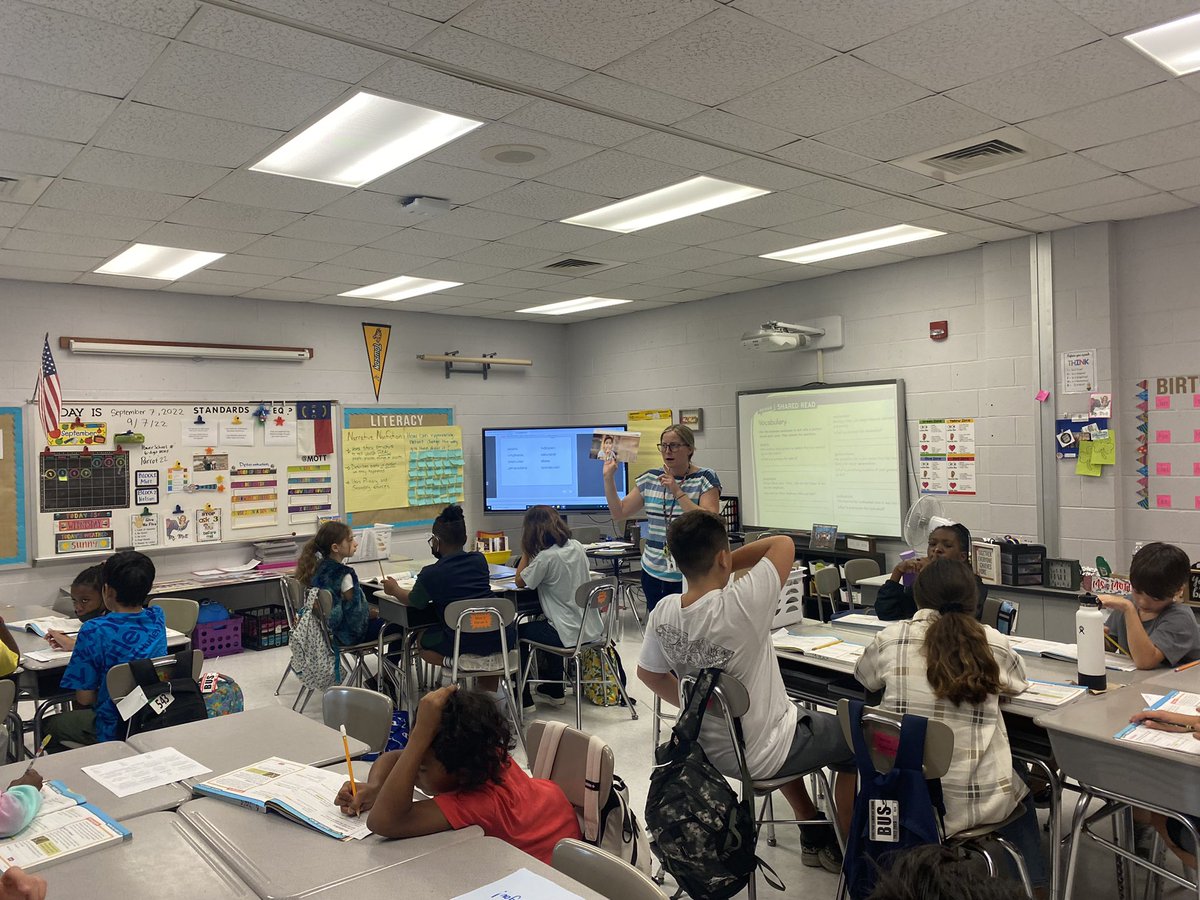 Ms Mott is giving a dynamic vocabulary lesson using #CCSWonders <a href="/MHEducation/">McGraw Hill</a>! <a href="/StpesElem/">STPESElem</a> @CCSSuptConnelly <a href="/ccssecondaryed/">Jane Fields, Ed.D.</a> <a href="/NatalieGodwin/">Natalie Godwin</a> <a href="/jenlloyd16/">Jennifer Lloyd</a> <a href="/CCSElemEd/">CCSElemEd</a> <a href="/4thgrade4ever1/">Sarah Mott</a> #vocabulary #ela