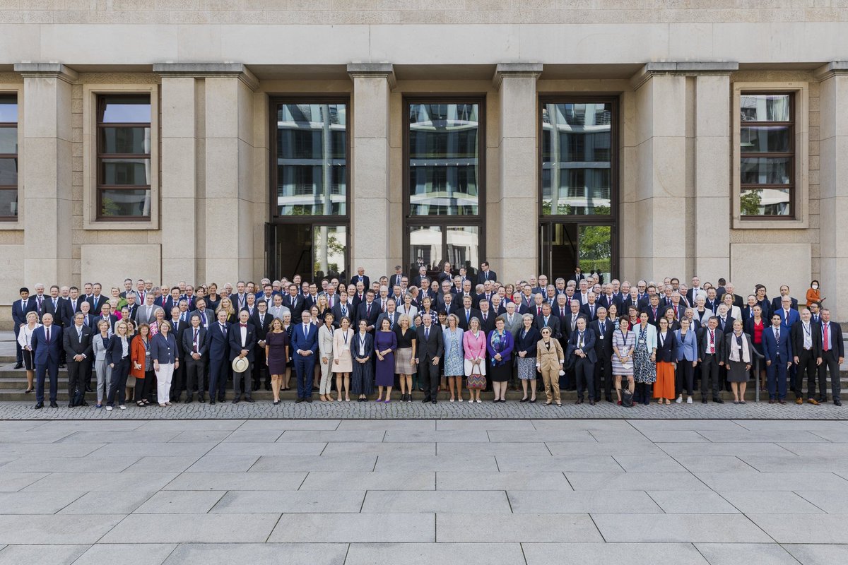 Jens Hanefeld tweet media