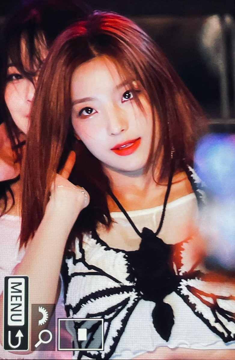 Rommantic0107's tweet photo. 220907 새롬 
#새롬 #이새롬 #Saerom
#프로미스나인 #FROMIS_9 https://t.co/FvBiiQ2vOh