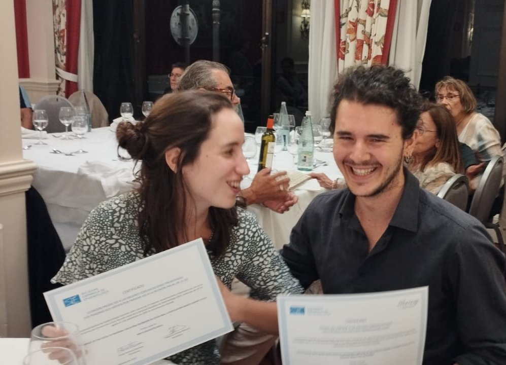 Glad to receive the prize for one of the best presentation among young researchers at <a href="/seepidemiologia/">SEE</a> #seedonostia22 Thanks to <a href="/epirecalde/">Martina Recalde</a> to co-liderate the study and all those involved ! Happy to share the moment with @raventosb