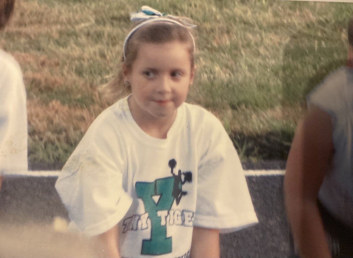 YHSTigerCheer's tweet photo. Our next senior is Delaney! Delaney is
our power tumbling queen and could probably standing tuck all day long if she wanted to! We're so grateful to have her as part of our team! 
We 💚 you Delaney! @delaney366 https://t.co/AS8PLAVsbx