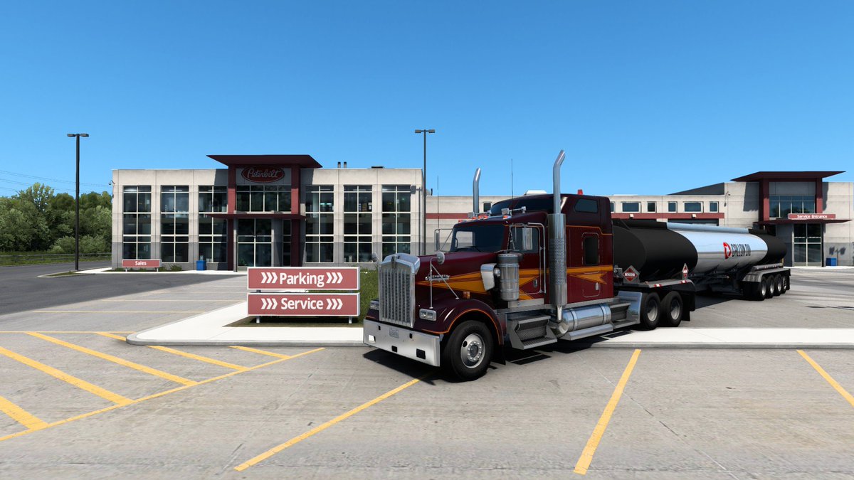 FamiliarForce's tweet photo. Our Kenworth enjoyed it's little visit today during the stream last night. We had to get a sneaky little picture, Thank you @PeterbiltMotors for your hospitality, onwards we go.  🤭🤭😅

@SCSsoftware #AmericanTruckSimulator 
#Streamer #Banter #NoHardFeelings https://t.co/7KQnhnmlDO