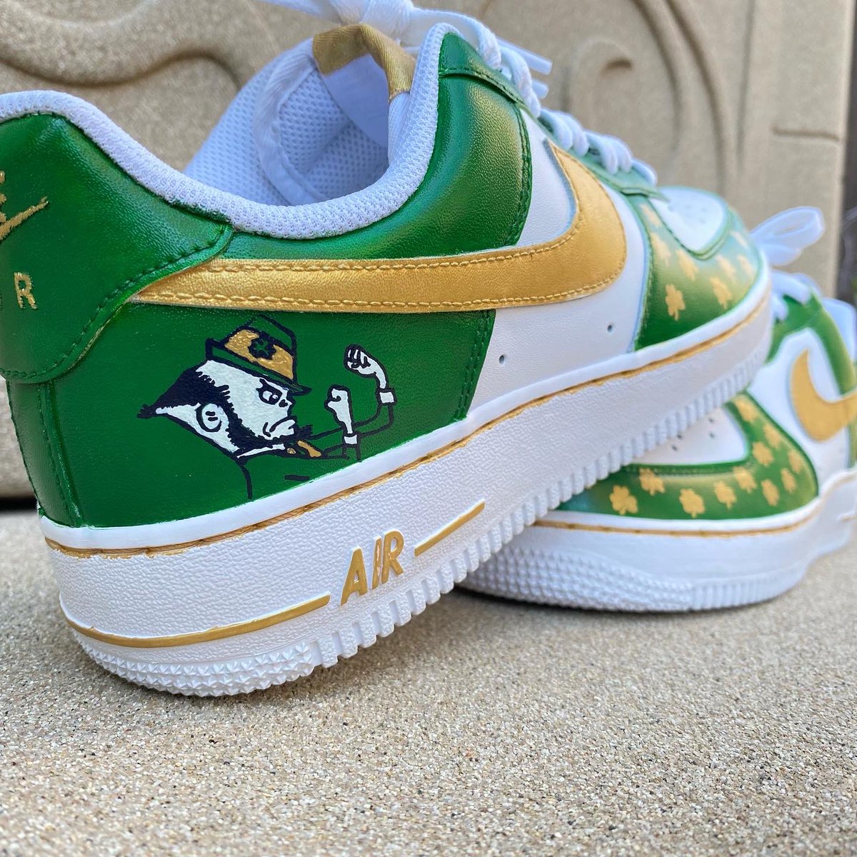 pskicks_'s tweet photo. Here are some more shoes that I have done for customers in the past year. Hope y’all enjoy and my next post will be my favorite shoes I have done aka the best shoes in my opinion https://t.co/uMTuzCstOF