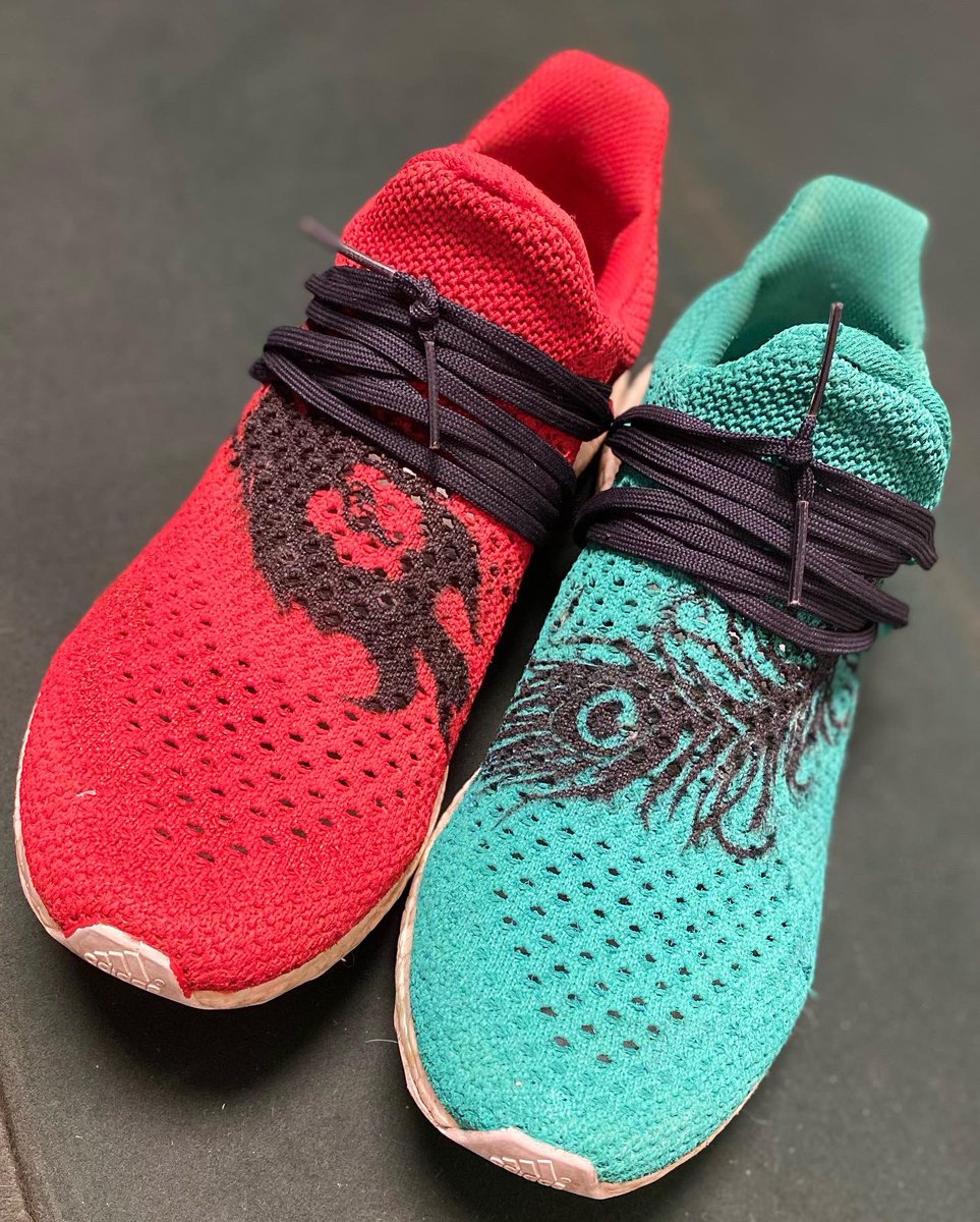 pskicks_'s tweet photo. Here are some more shoes that I have done for customers in the past year. Hope y’all enjoy and my next post will be my favorite shoes I have done aka the best shoes in my opinion https://t.co/uMTuzCstOF