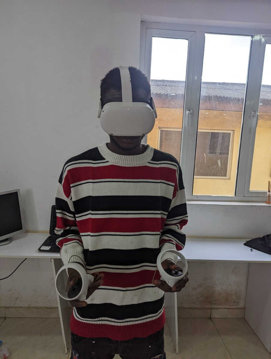 topibrotech's tweet photo. The previous weekend for us was a million shades of fun and learning in our hub right here in Ijegun, Alimosho. As we hosted TECH'N'CHILLS.
We WORK SMARTER | We PLAY BETTER 😃✌️
#technchills #saturdayevents #fun #meetngreet #techbro #techevents #techiteasy #memories https://t.co/mJaj7IFUJd