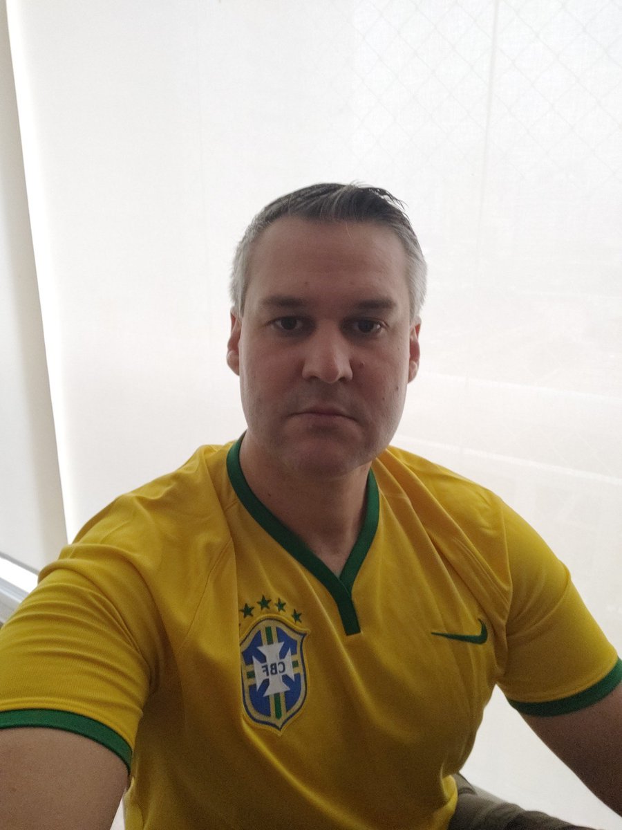 atanazador's tweet photo. @realpfigueiredo Pronto! Quem não vive para servir, não serve pra viver, dizia meu avô! https://t.co/r9ZDdCtkFg