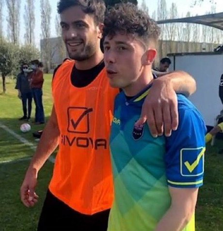 GFantis's tweet photo. Ma ma ma.. stasera vediamo questi due cuori di panna per caso!? 😍😍😍
Ditemi di sì vi pregooooo 🥹🥹
#prelemi #shadelli https://t.co/9weNZtD4hf