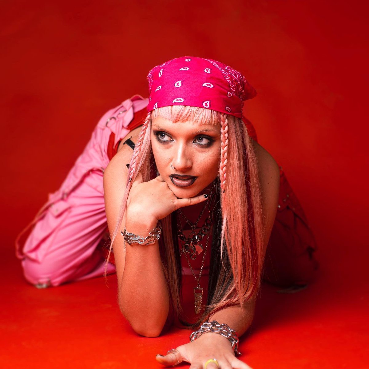 LaurenTate_'s tweet photo. My first ever solo tour starts in 1 WEEK!!! Eee! Calling all the grrrrls, non binary baes and LGBTQ+ baddies to the front!!! This a safe space for us to scream and shake our booties together! Don’t miss it!💕💕💕 tickets at https://t.co/JT6K8MaQG0 🔥 https://t.co/nLO91EyRJW