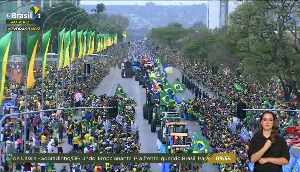 Ano que vem espero que tenhamos servidores do IBAMA, ICMBio e FUNAI desfilando no dia da independência no lugar de tratores e colheitadeiras.