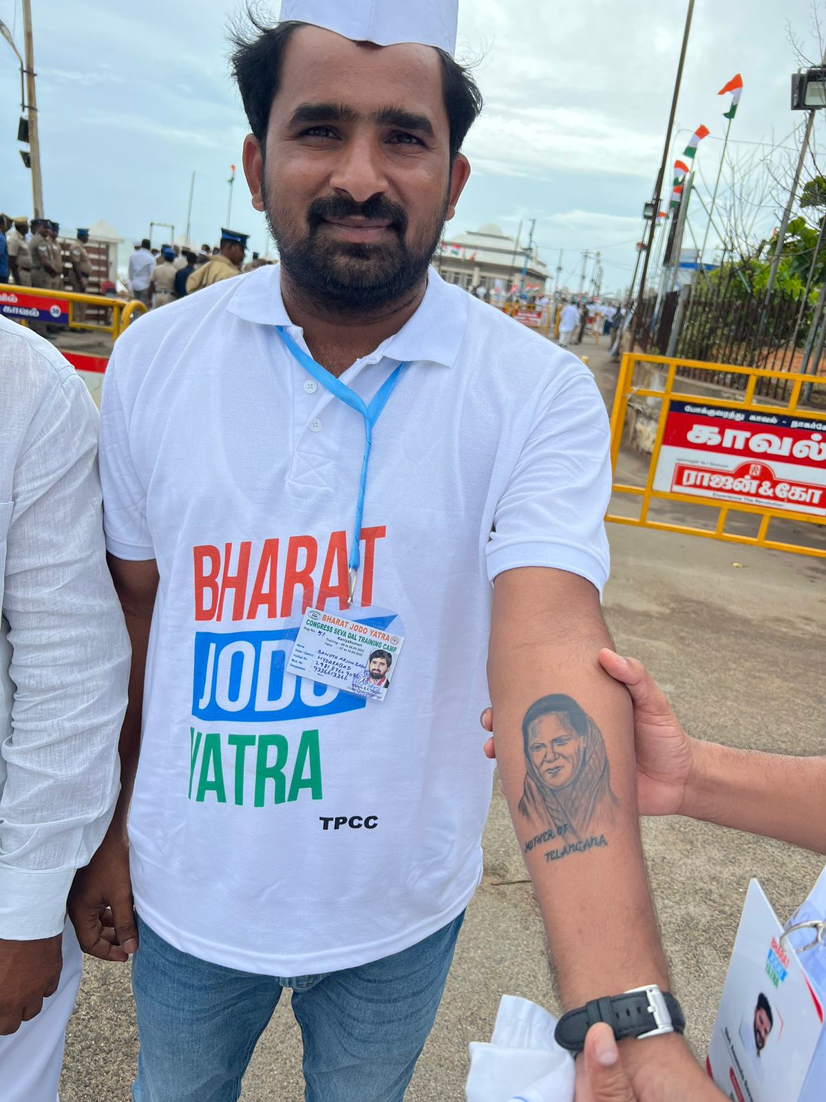 FcDefoLacAQLiQa?format=jpg&name=large