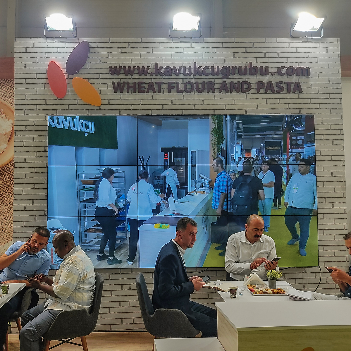 KavukcuUn's tweet photo. Kavukçu Grubu çatısında faaliyet gösteren Cana Un Gıda ve Ulaş Gıda markalarımızla katıldığımız uluslararası 30. WorldFood İstanbul Fuarı’nda stantlarımıza göstermiş olduğunuz yoğun ilgi için teşekkür ederiz.
#WORLDFOOD2022 #WORLDFOOD #KavukçuGrubu #Kavukçu https://t.co/suMtO2ZCYR