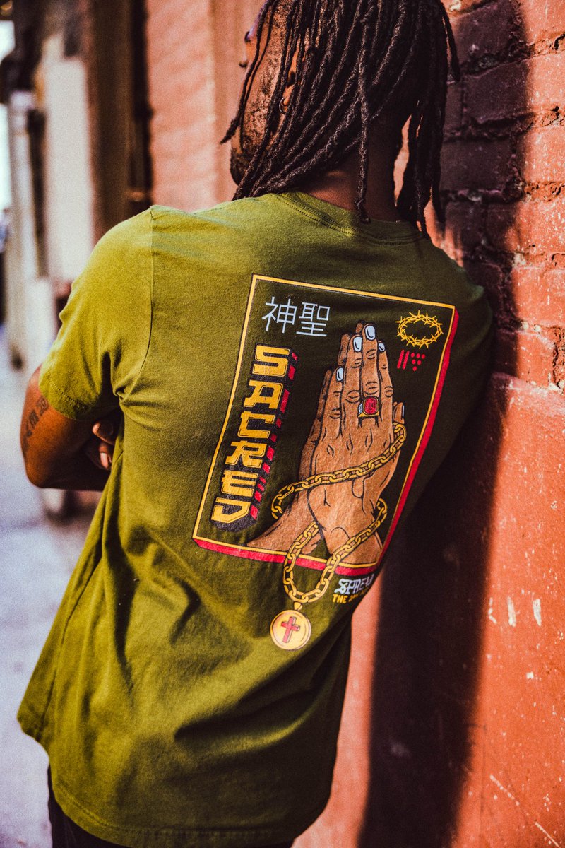 lecrae's tweet photo. ⚡ #SpreadTheOpps merch now available at https://t.co/ph1F2UTO3z ⚡

All other items are now 20% off for the week so you can get the rest of your fit too. 🙌🏾 https://t.co/RsdJKGZyZL