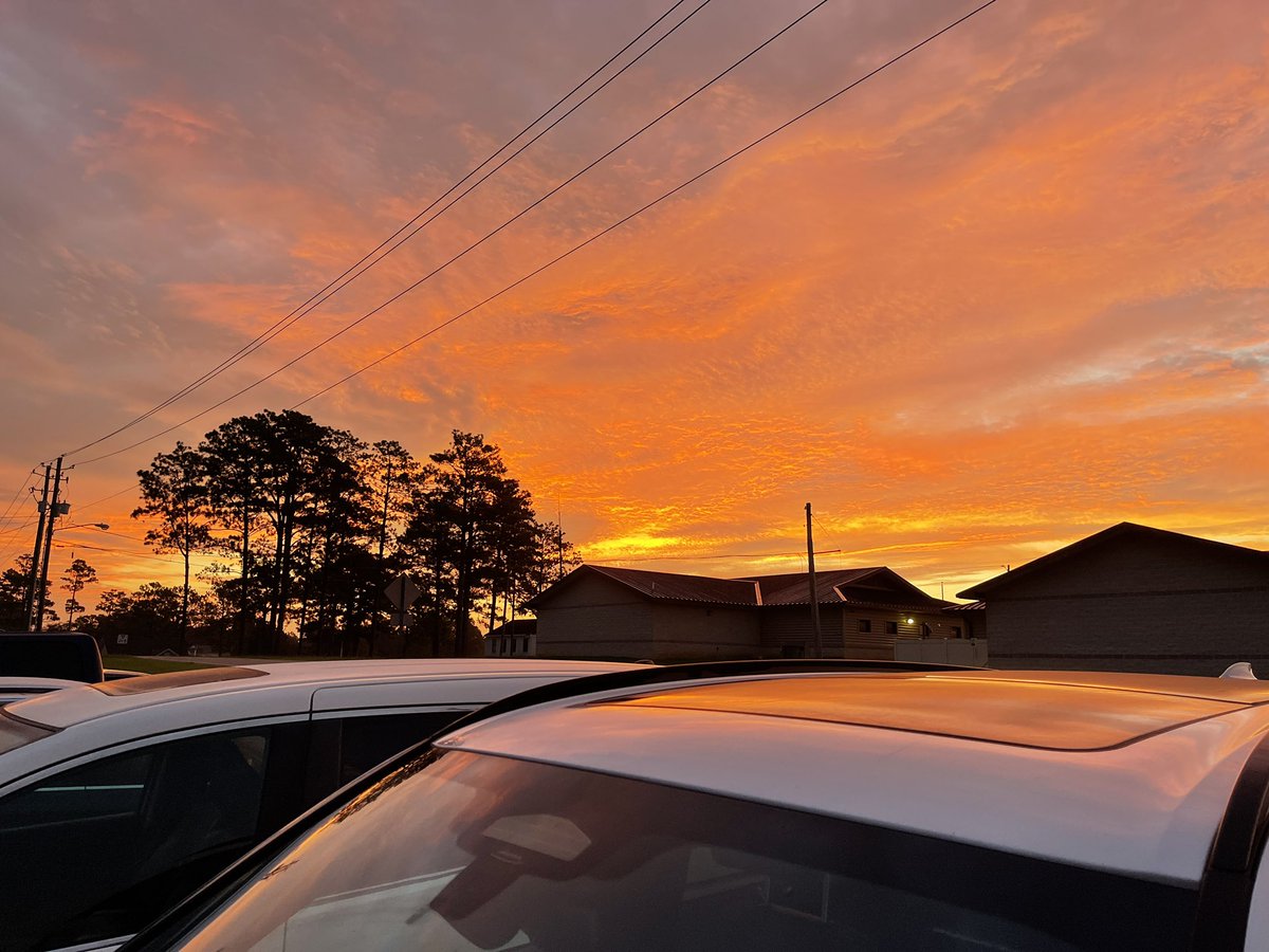 adventuresofJPT's tweet photo. It’s not Oki with a beach sunrise but this is as good as it gets for now. #pinebelt https://t.co/Ooq5zYGy4G