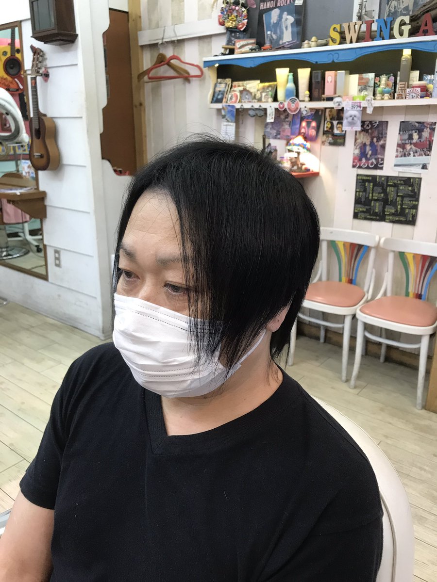 Loverb_hatta's tweet photo. 9.9のライブに向け滑り込みで髪切って来た。
いつも良い感じです。
#swingago #スウィングアゴー https://t.co/BoygA2zHvM