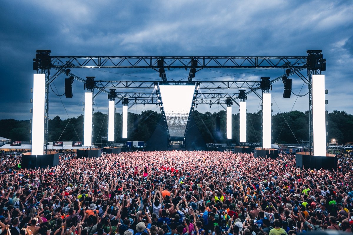 Creamfields's tweet photo. RUNWAY ⚡️

https://t.co/fH19MOEY1G https://t.co/Olw1cMZQES