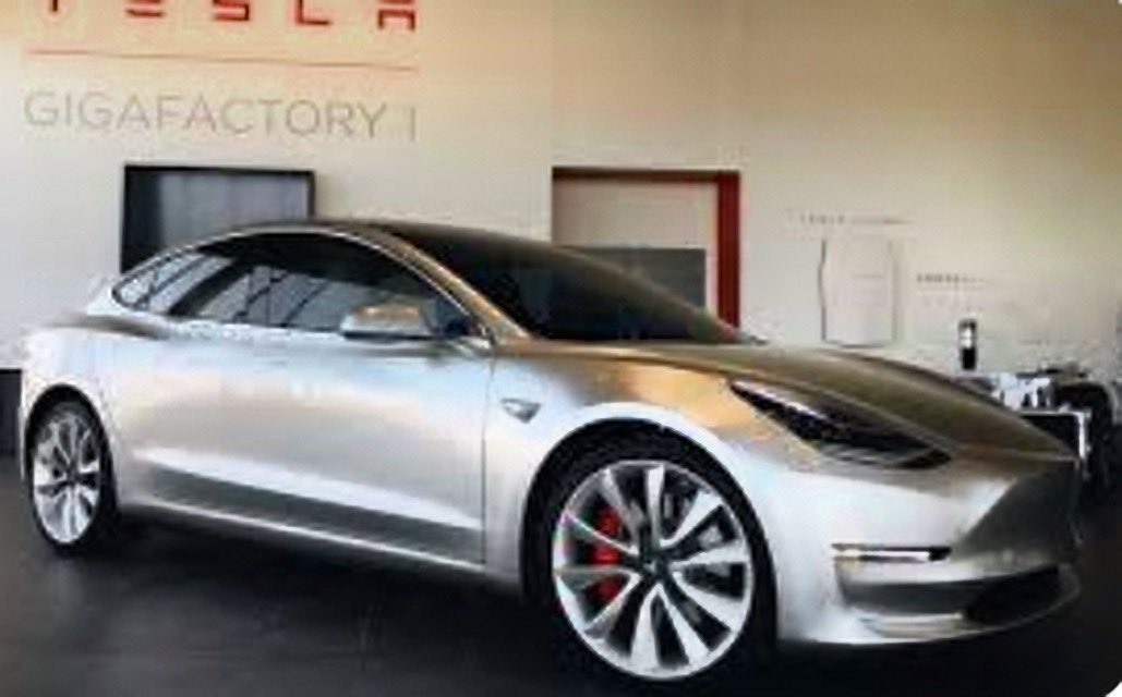 FernandoSued1's tweet photo. Rumores de que este será el #tesla #model4 #model https://t.co/g2S8FE4lKS