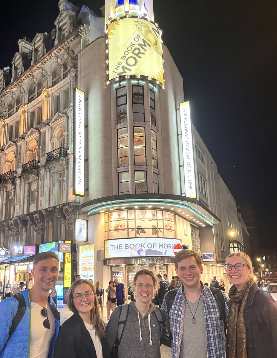 RenardLab's tweet photo. The DACS Master's project group @HPI_DE recently presented their proteomics analysis tool PROTzilla to colleagues at @Proteomics_ICR in London and @pride_ebi in Cambridge. They also enjoyed some culture and a tour past the old colleges in the UK! https://t.co/D0r0SO37es