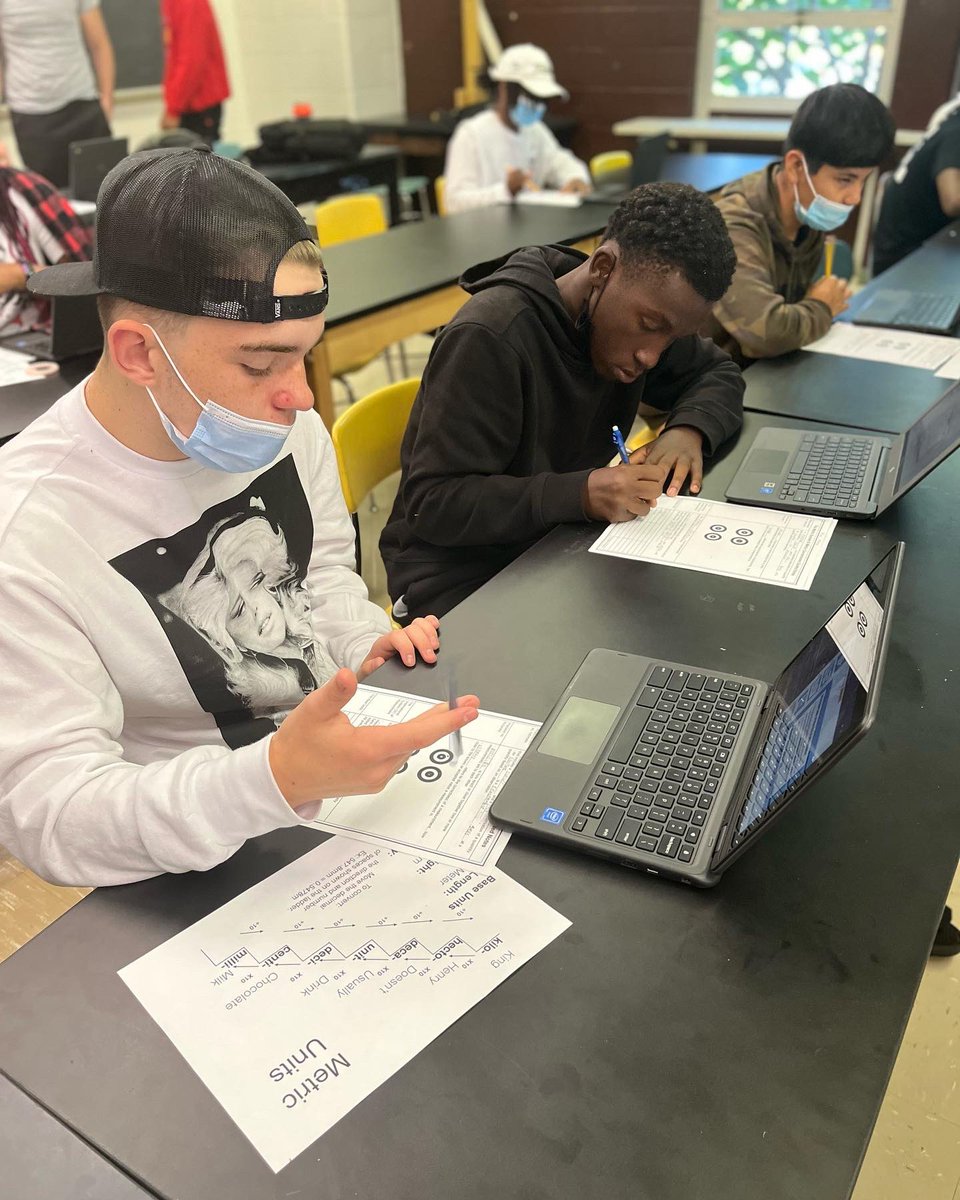 JtownHS's tweet photo. Our Freshman Academy Physics students are hard at work this morning practicing metric unit conversions ⚡️ https://t.co/CP5OqGda2L