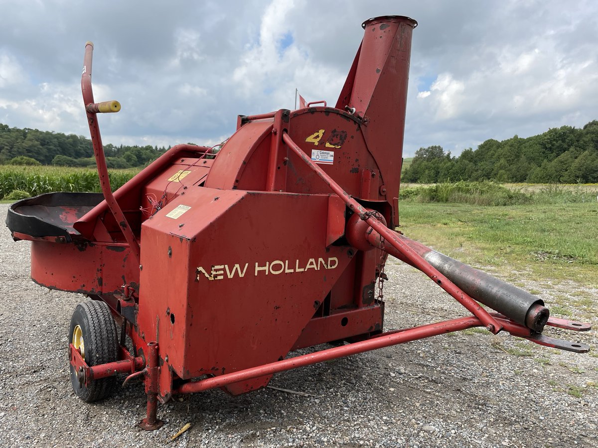 joncress's tweet photo. New Holland 40 Forage Blower for sale. Call Stewart for details - 519 572-8214 https://t.co/pcitZdH1CN https://t.co/3x1M8sGMy7